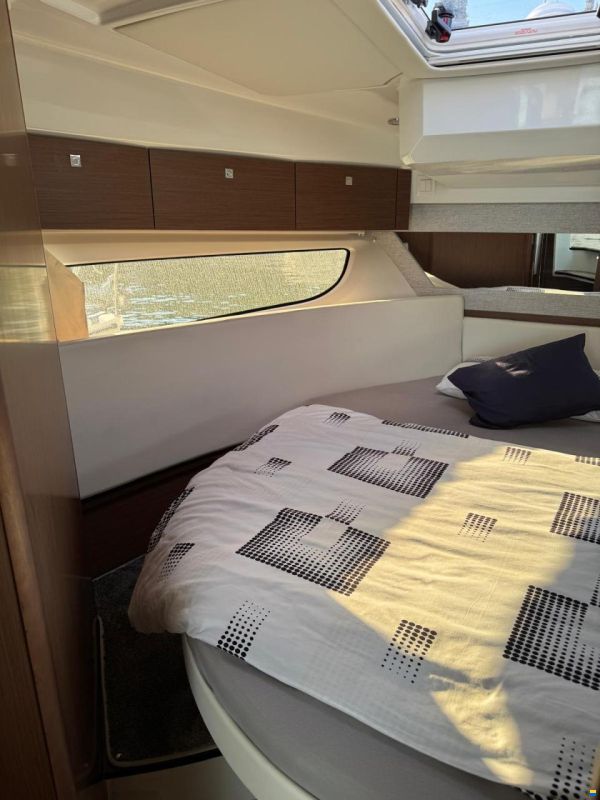 Jeanneau Merry Fisher 1095 Fly