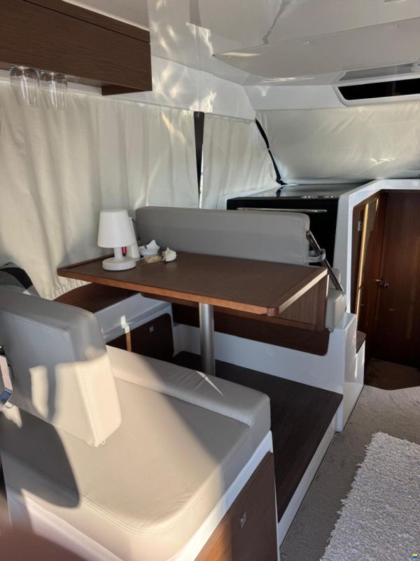 Jeanneau Merry Fisher 1095 Fly