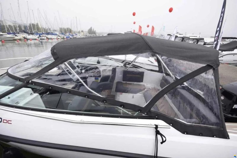 Flipper 650 Day Cruiser