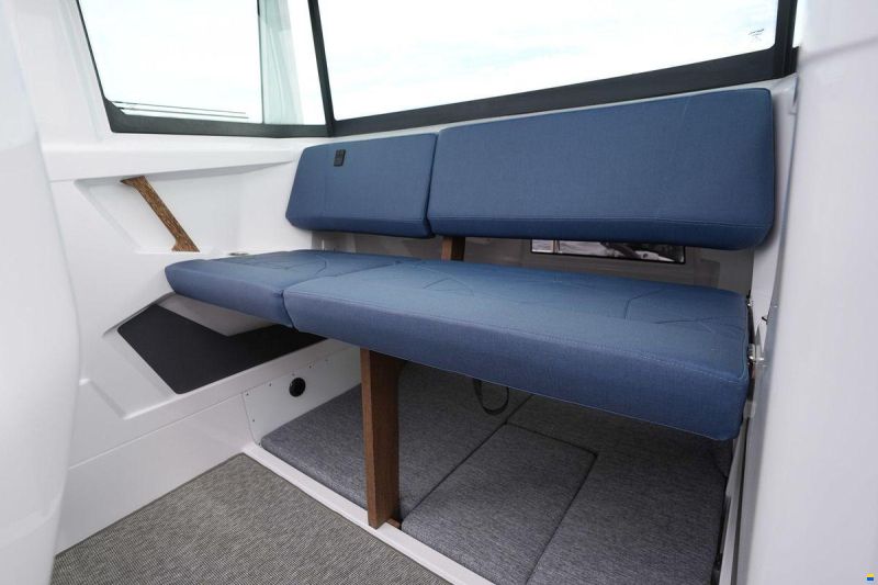 Axopar 29 XC Cross Cabin