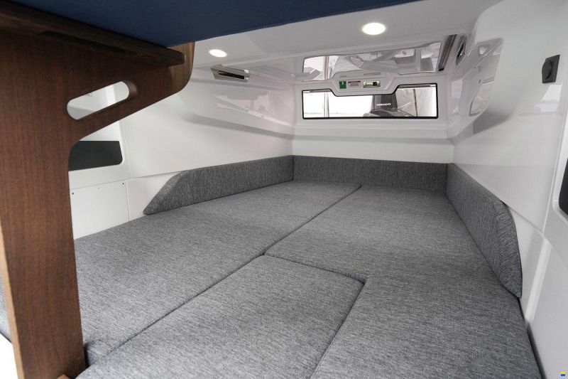 Axopar 29 XC Cross Cabin