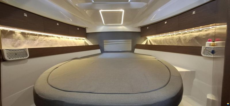 Jeanneau Merry fisher 895