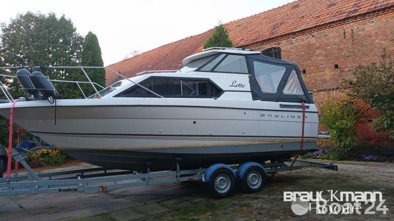 Bayliner 2452