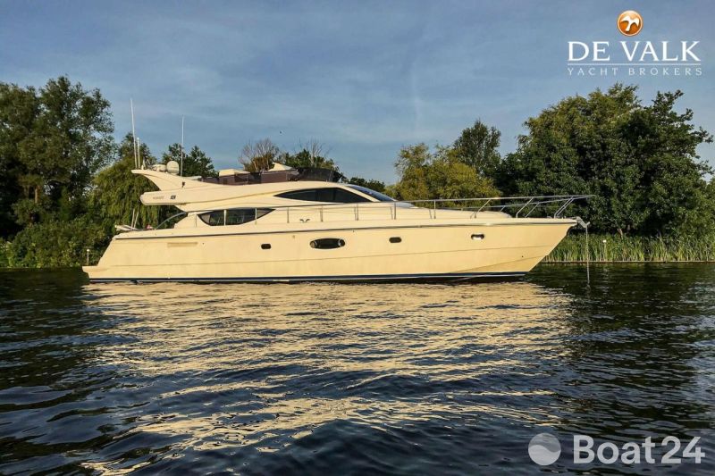 Ferretti 550
