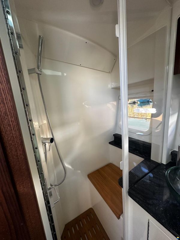 Sea Ray Sundancer 370