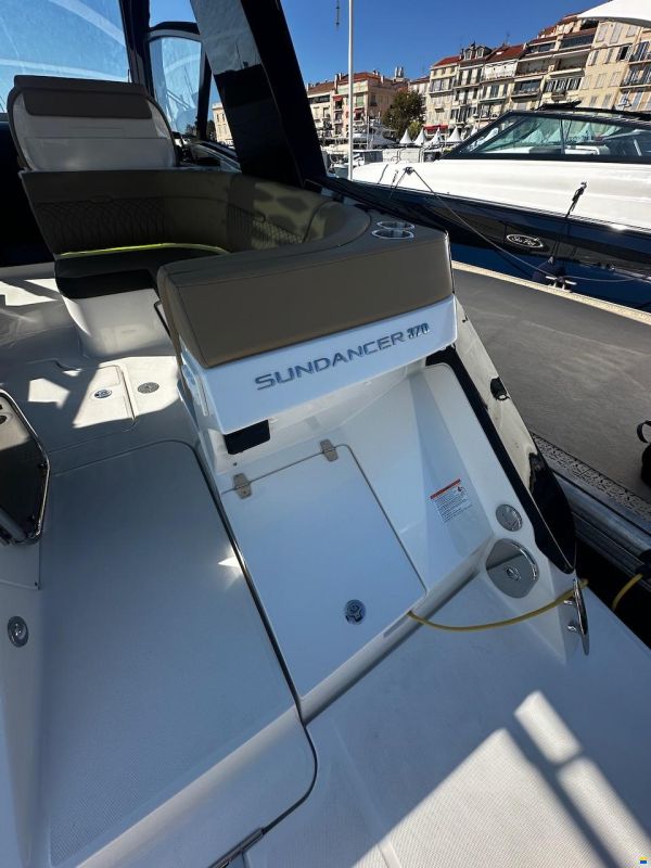Sea Ray Sundancer 370