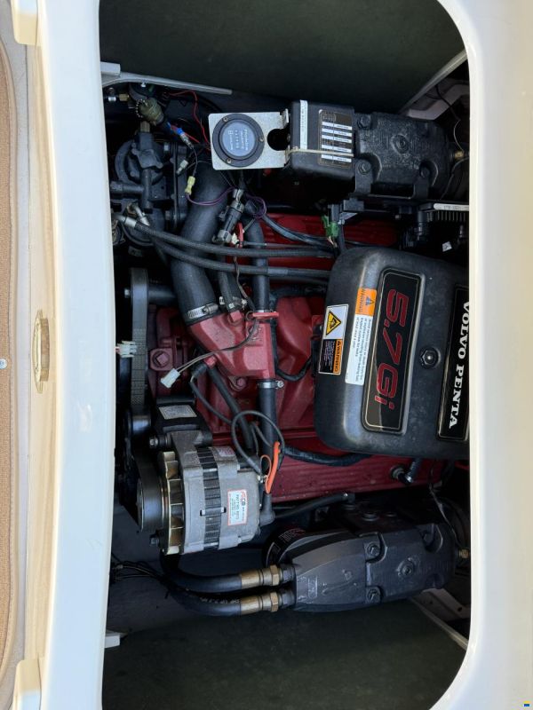 Four Winns Sundowner 245