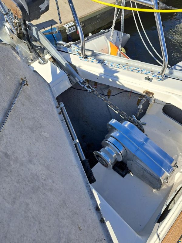 Bavaria 37