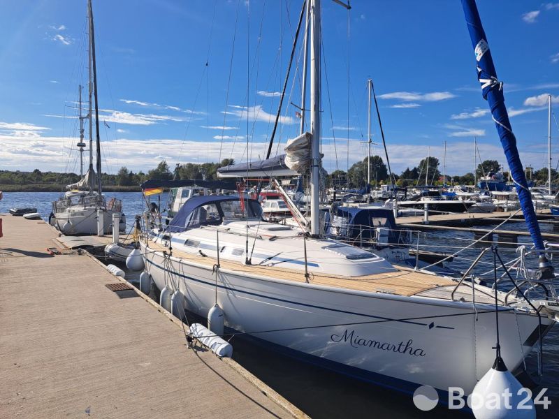 Bavaria 37