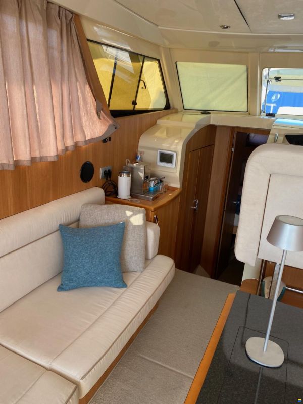 Greenline 33 Hybrid ready