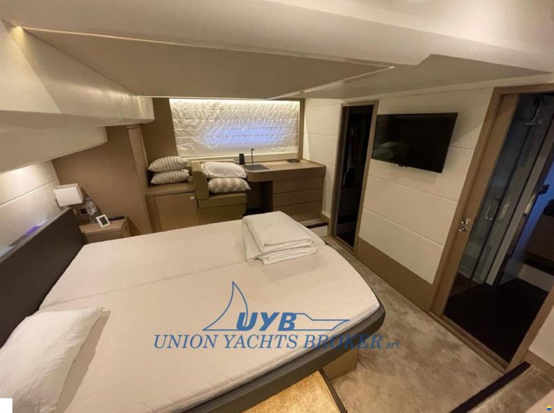 Prestige 550