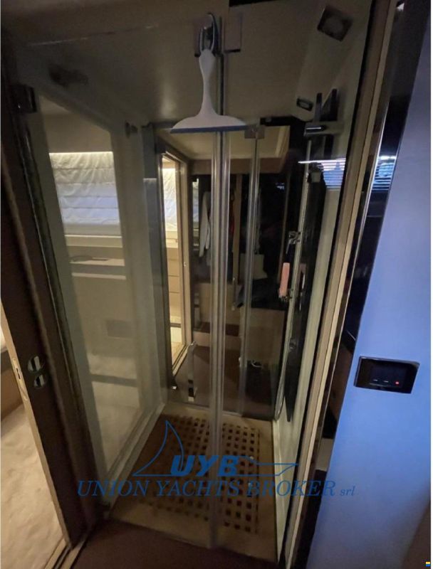 Prestige 550