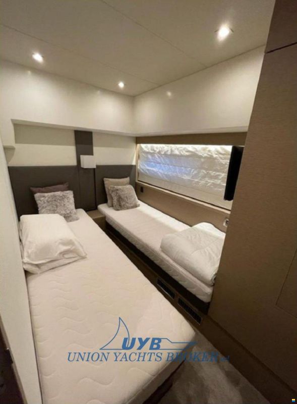 Prestige 550