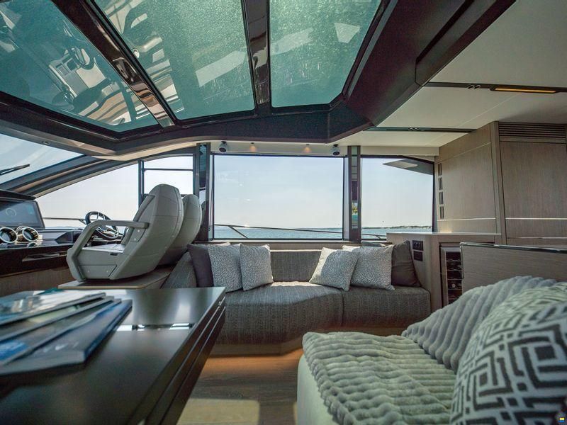 Sunseeker Predator 65