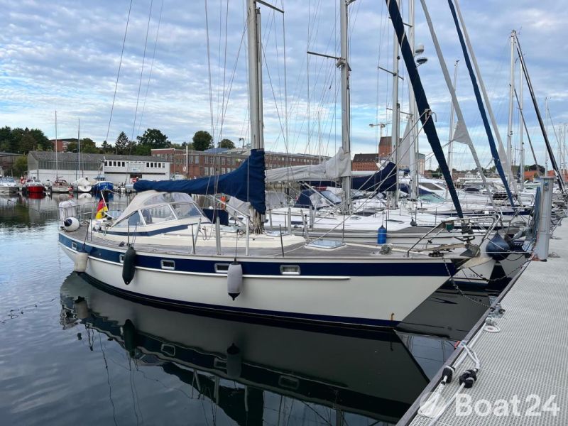 Hallberg-Rassy 382