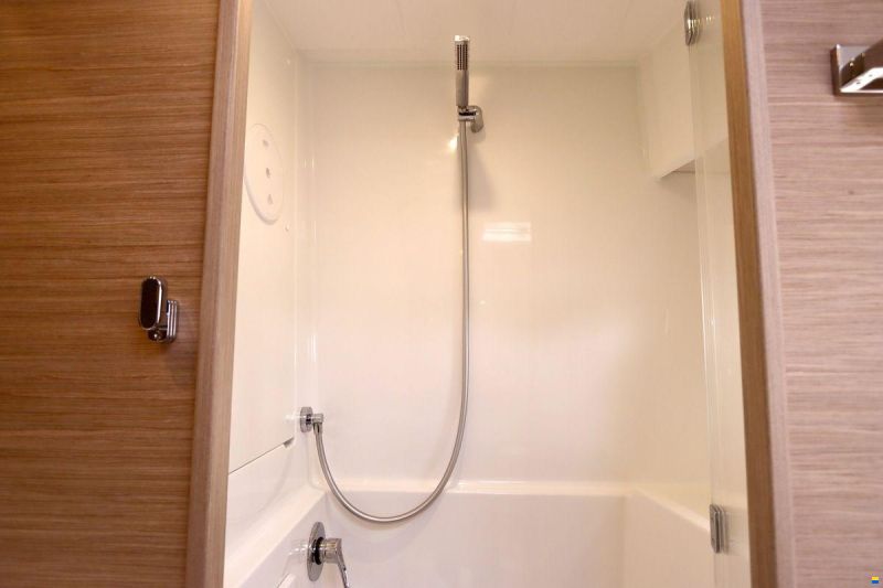 Lagoon 42 Full specs