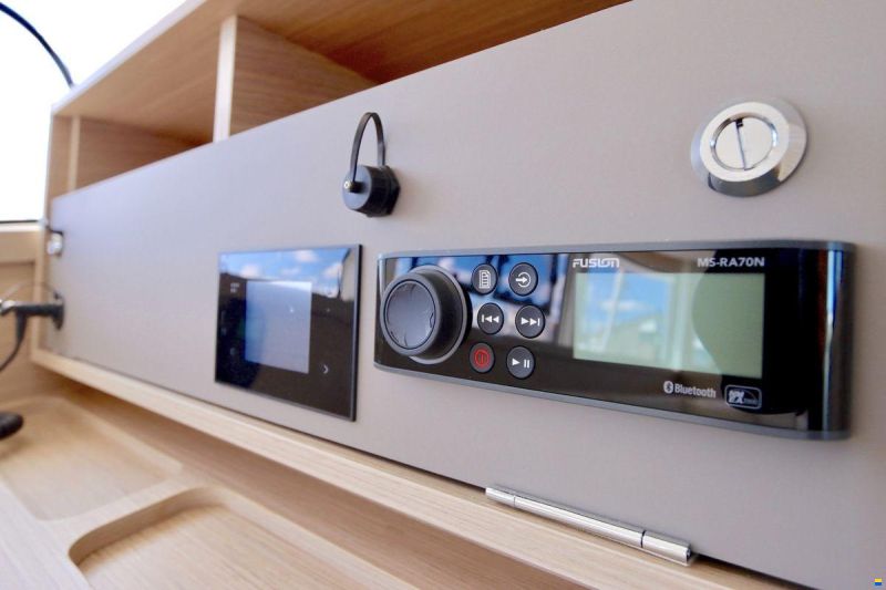 Lagoon 42 Full specs