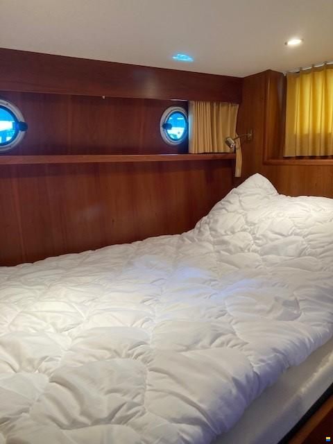 Linssen Dutch Sturdy 320