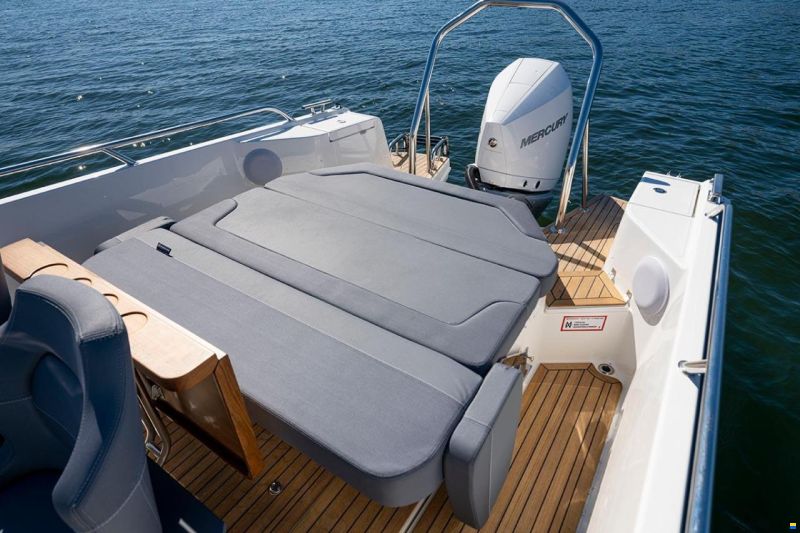 Nimbus T8 T-top
