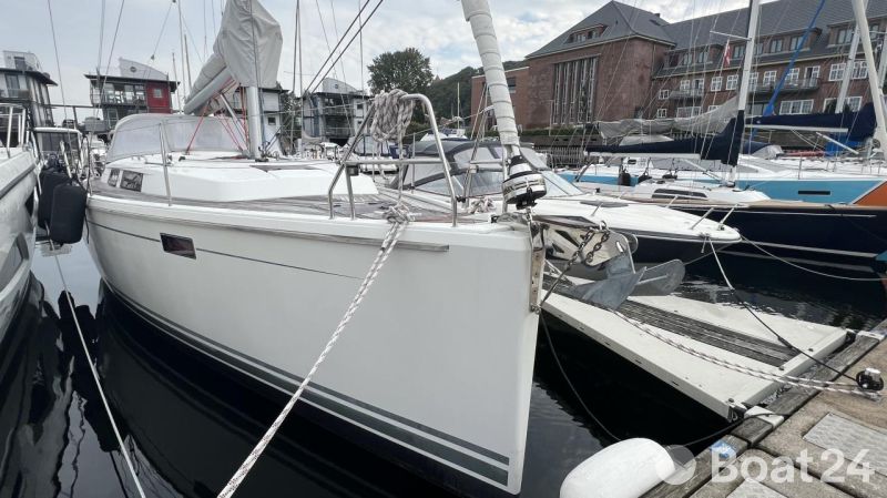 Hanse 385