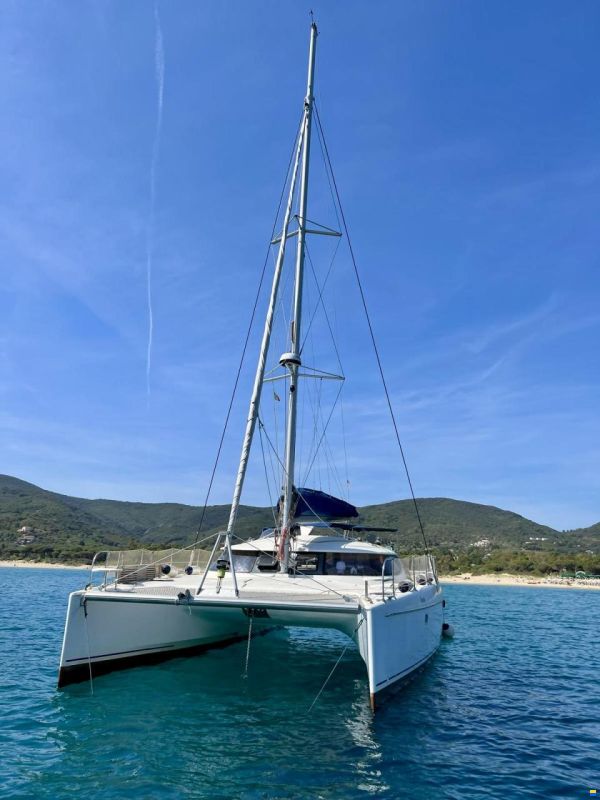 Fountaine Pajot Lavezzi 40