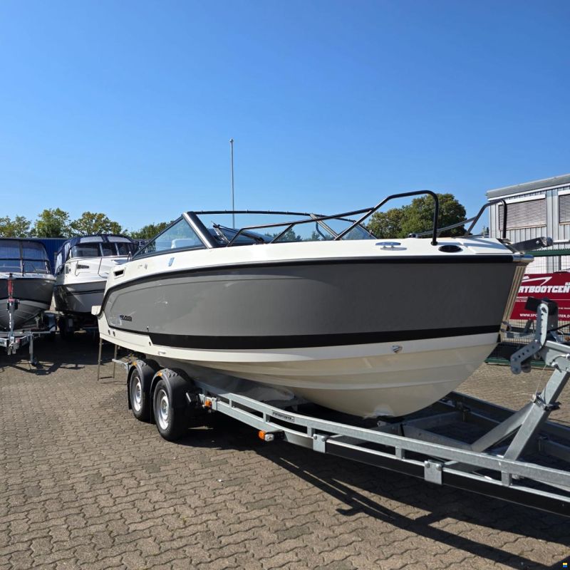 Quicksilver 675 Cruiser Deluxe Edition+Mercury F200X