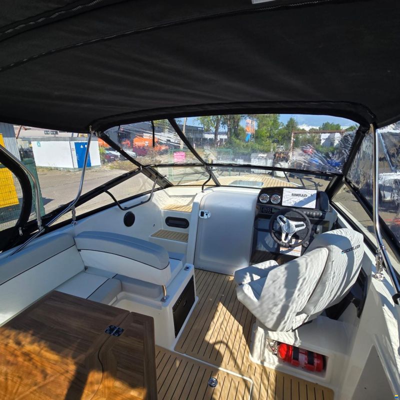 Quicksilver 675 Cruiser Deluxe Edition+Mercury F200X