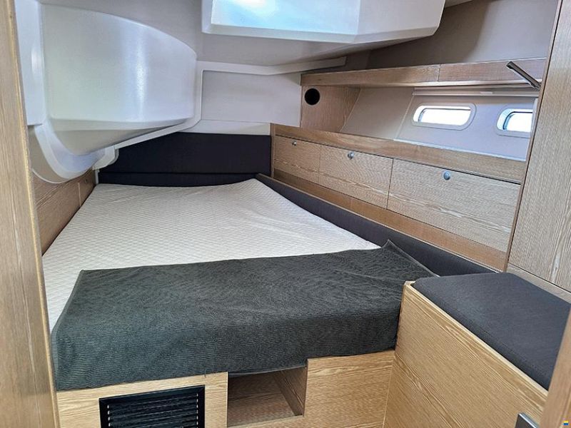 Hanse 575