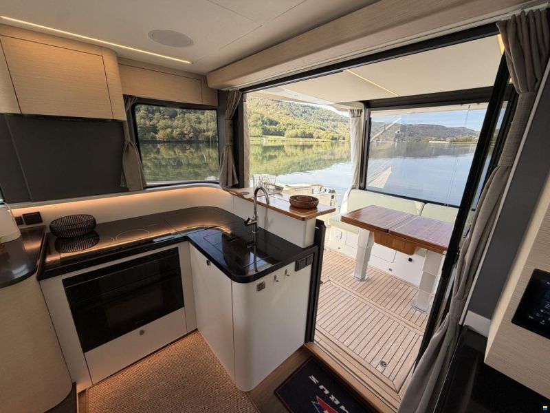 Nimbus 495 Flybridge
