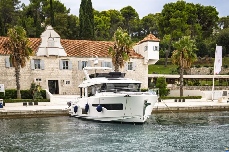 Nimbus 495 Flybridge