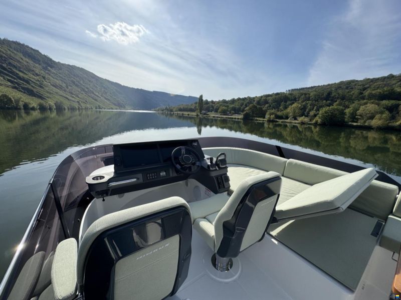Nimbus 495 Flybridge