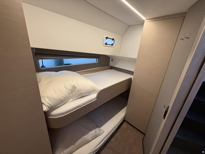 Nimbus 495 Flybridge