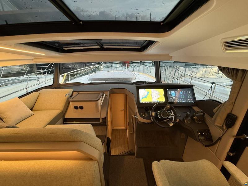 Nimbus 495 Flybridge