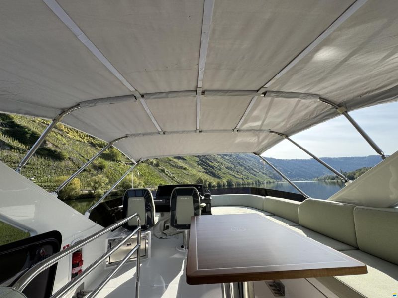 Nimbus 495 Flybridge