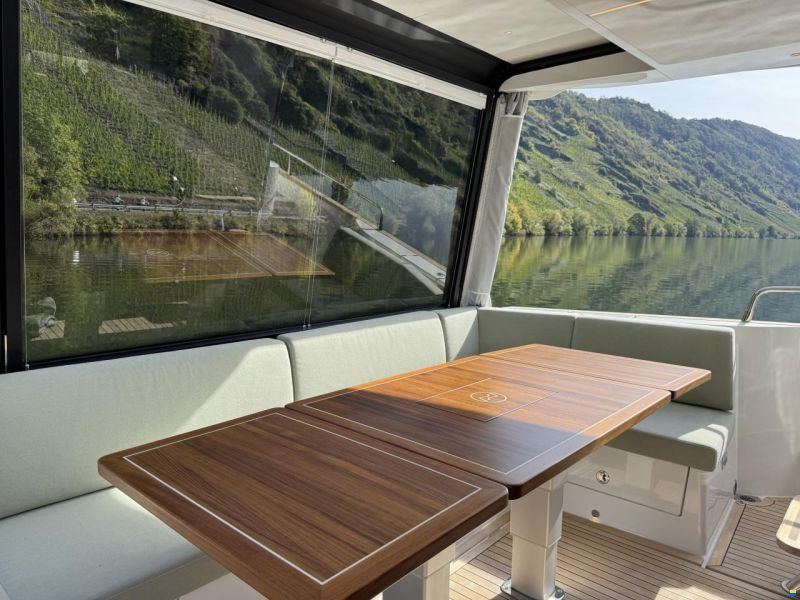 Nimbus 495 Flybridge