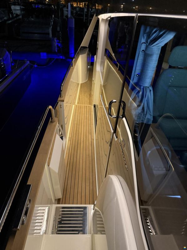 Nimbus 495 Flybridge