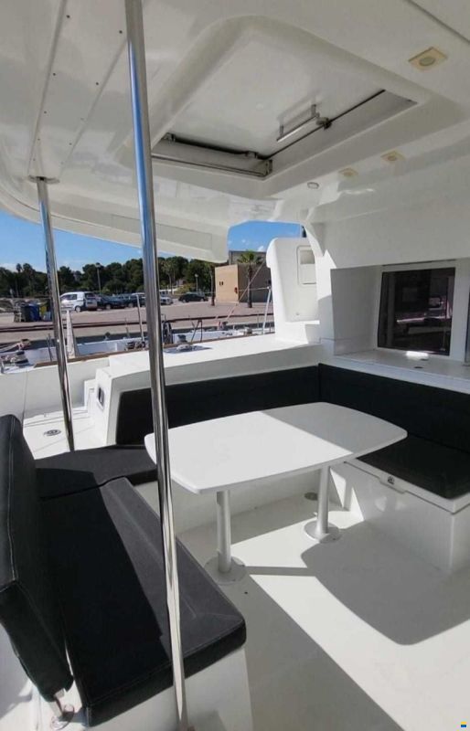 Lagoon 450 F