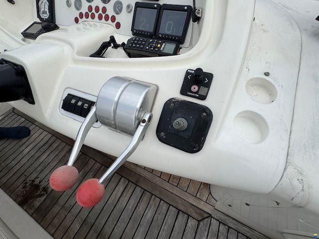 Fairline Squadron 62. BYTTE