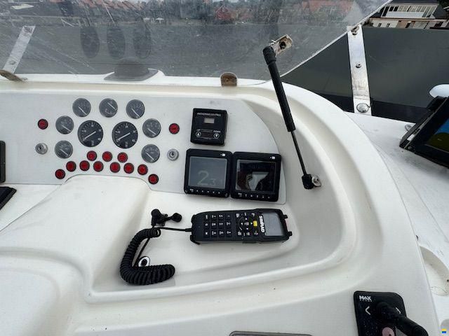 Fairline Squadron 62. BYTTE
