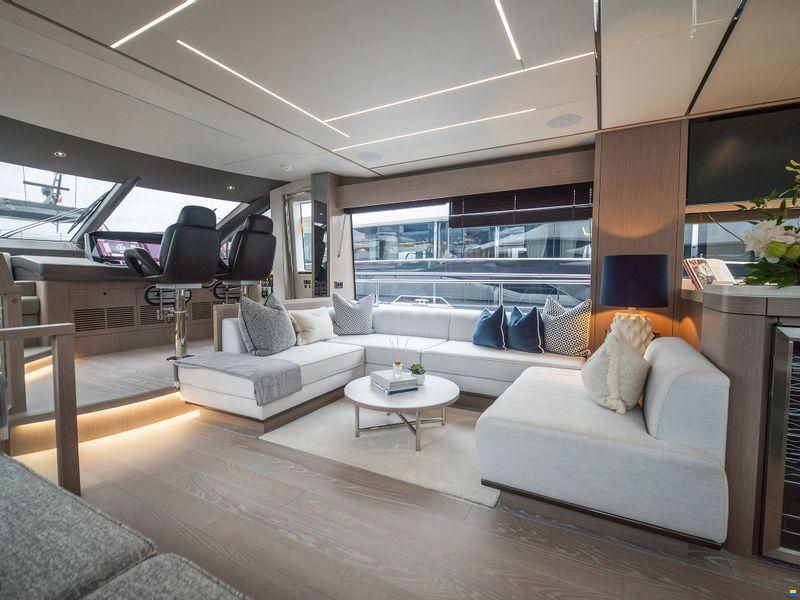 Sunseeker 76 Yacht