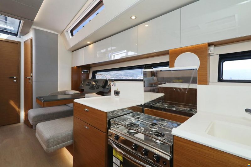 Hanse 590