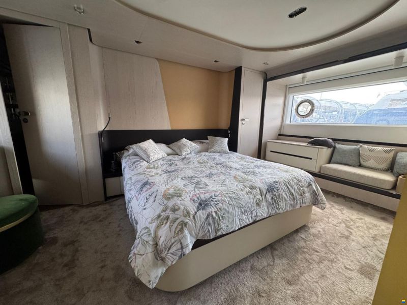 Azimut 78 Fly 2023
