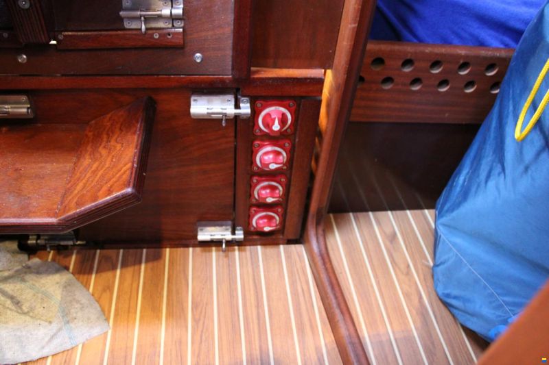 Atlantis 37.5