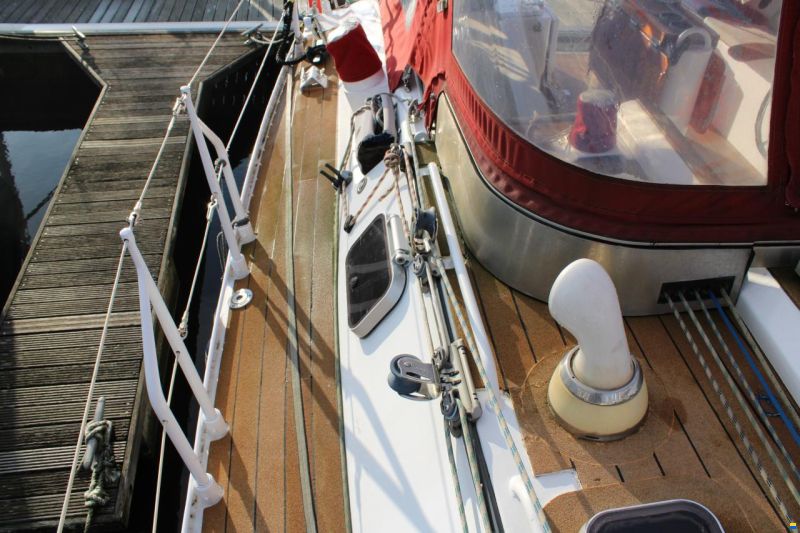Atlantis 37.5