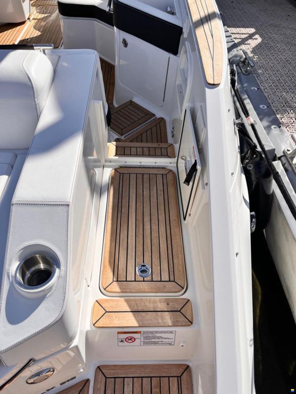 Sea Ray 310 SLX US