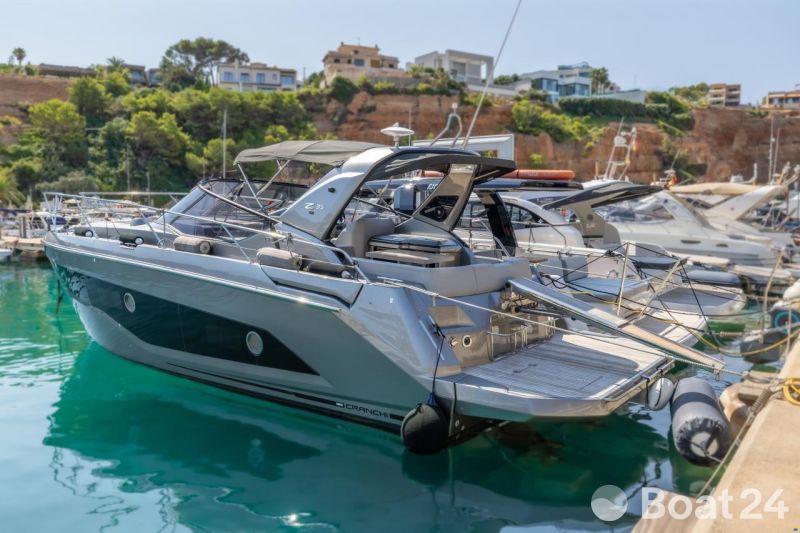 Cranchi Z35, 2019