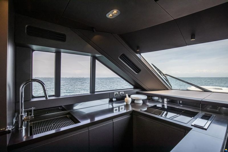 Cranchi 67 Fly, 2024