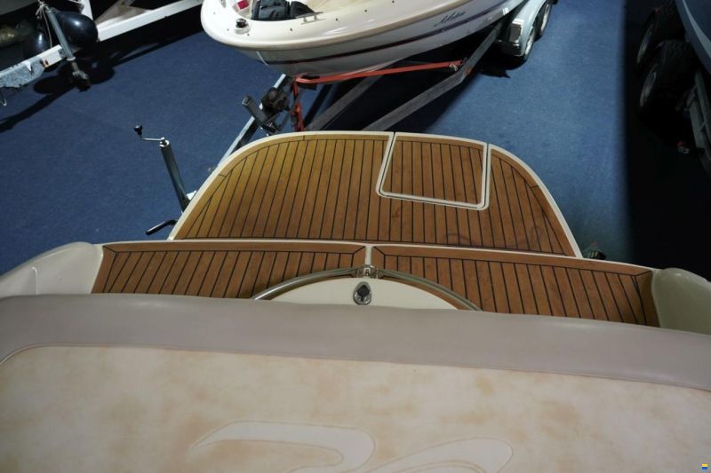 Sea Ray 240 OVE