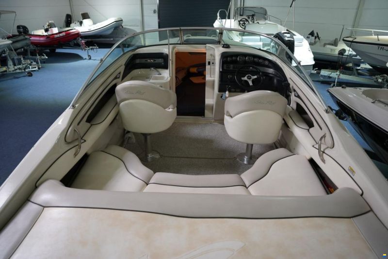 Sea Ray 240 OVE