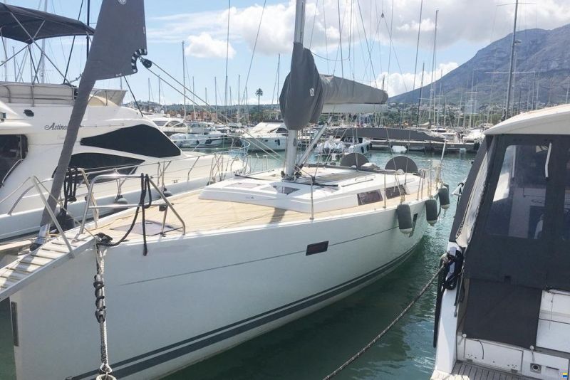 Hanse 445